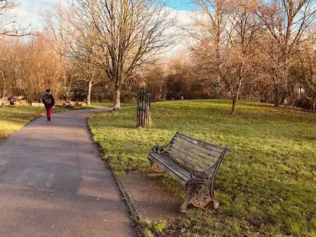 Little Wormwood Scrubs