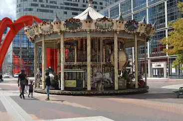 Carrousel Jules Vernes