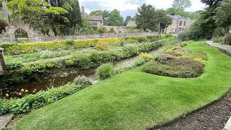 Waddington Coronation Gardens