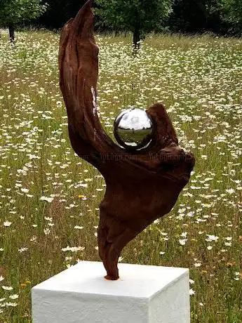 Claire Nelson Sculpture